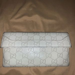 Gucci Guccissima long wallet off-white